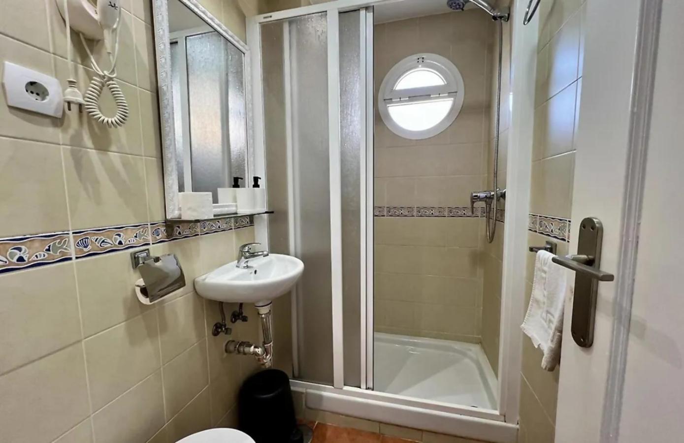 El Rincon De La Carihuela Apartment Torremolinos Ngoại thất bức ảnh